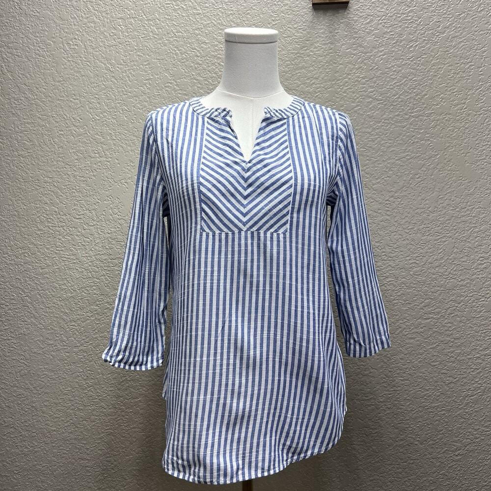 Van Heusen Women's sz XS Blue Stripe 3/4 Sleeve V-Neck